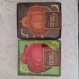 Williams Sonoma Apple and Pumpkin Pie Pocket Molds